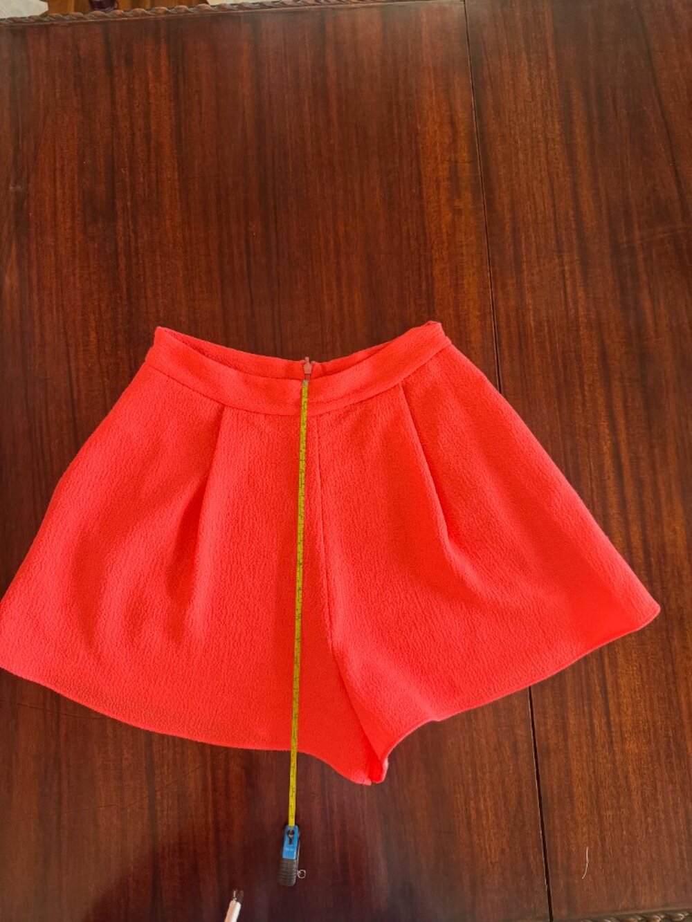 Black Halo: Coral Two Piece Set - Size 8 - Picture 4 of 7